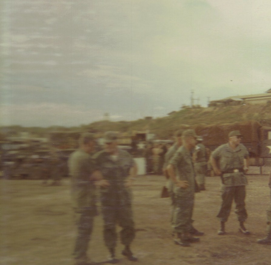 Cpt Abrams talking to Dad, Gen Abrams